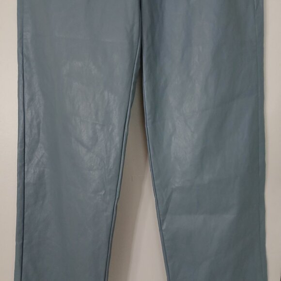 Like New Oat and Fort Light Grey Blue Pleather Wideleg Pants Size 3/4 - Picture 2 of 3